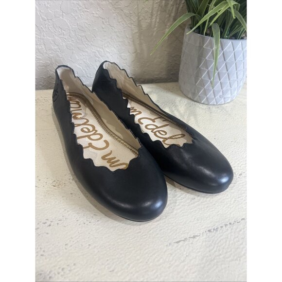 Sam Edelman Finnegan ballet flat size 8.5M Scalloped Shoe - Picture 1 of 8